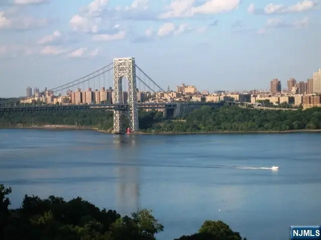 4 Horizon Road 1417, Fort Lee, NJ 07024 - #2
