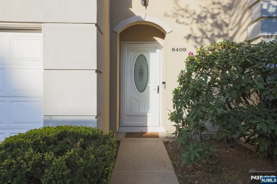 8409 Brittany Drive, Wayne, NJ 07470 - #3