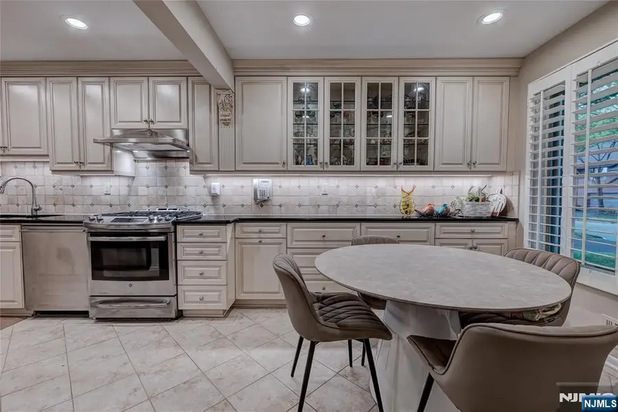 69 Cummings Circle 80, West Orange, NJ 07052 - #3