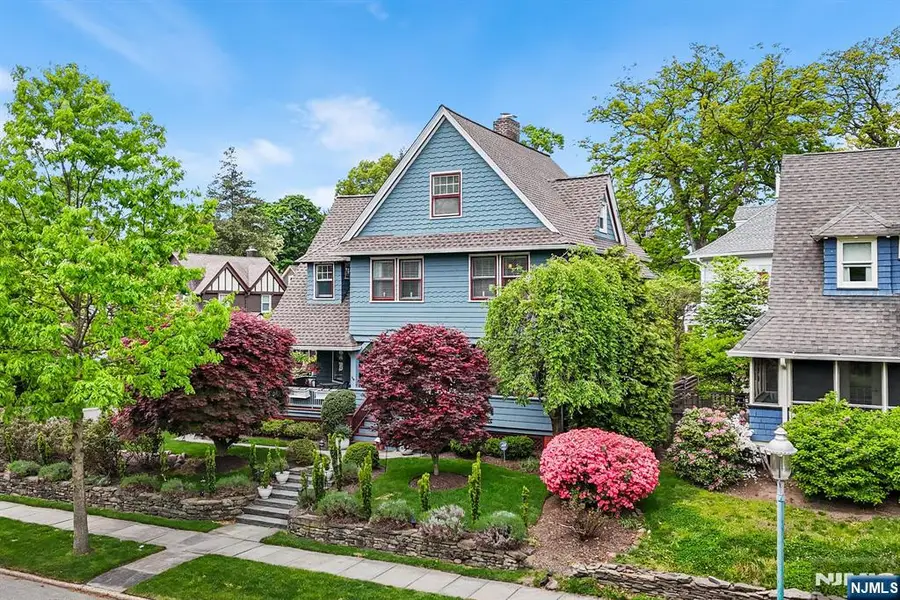 296 Ridgewood Avenue, Glen Ridge, NJ 07028 - #3
