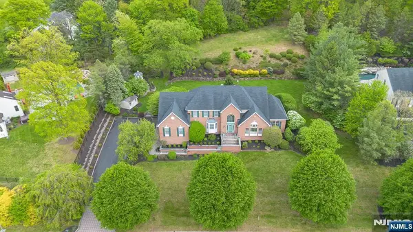 51 Nicole Drive, Denville Township, NJ 07834