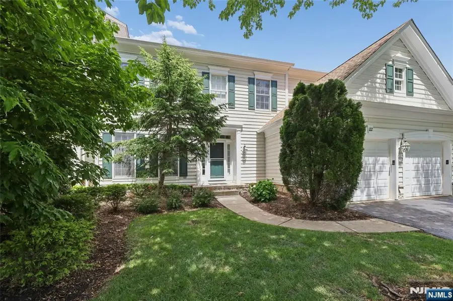 122 White Pine Court, Paramus, NJ 07652 - #3