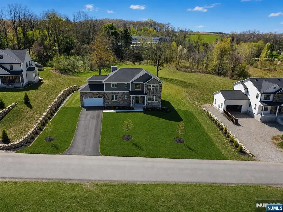 7 Emerald Drive, Hardyston, NJ 07419 - #2