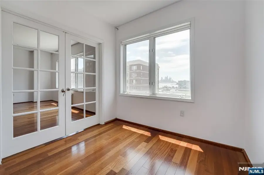 2305 City Place, Edgewater, NJ 07020 - #2