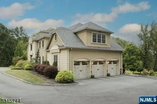 8 Pineview, Boonton, NJ 07005 - #2