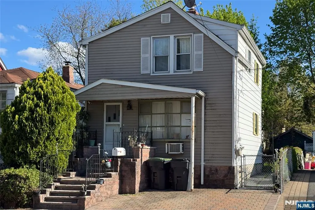 32 Phelps Avenue, Bergenfield, NJ 07621 - #1