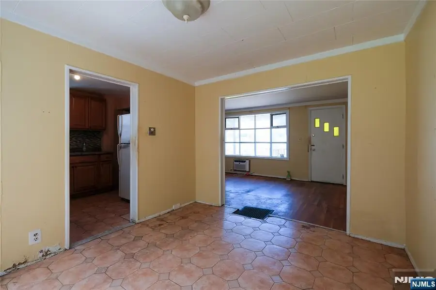 32 Phelps Avenue, Bergenfield, NJ 07621 - #3