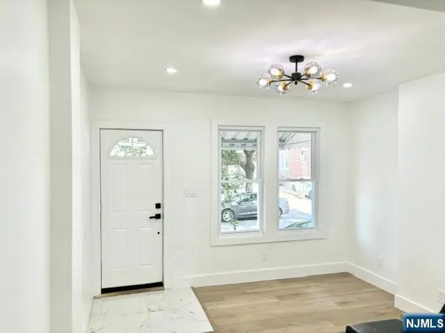 181 Washington Street, Trenton, NJ 08611 - #1