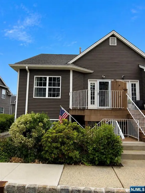 20 S Midland Avenue H2, Kearny, NJ 07032 - #1