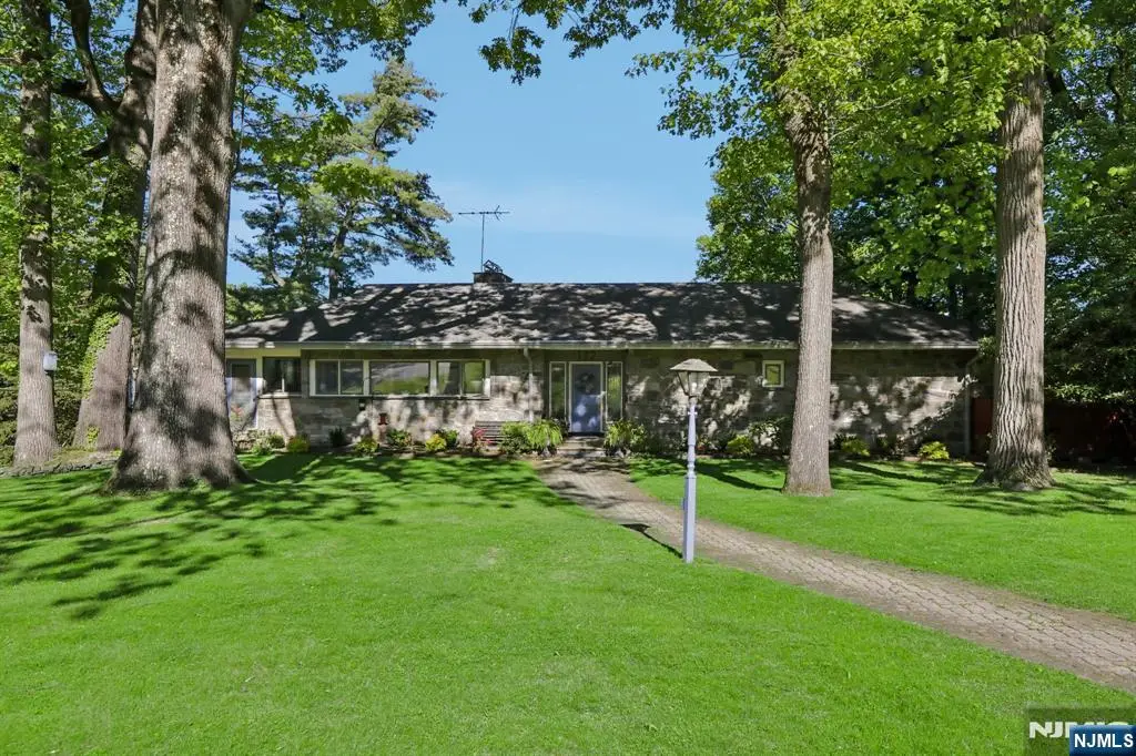 122 Sunrise Drive, Hawthorne, NJ 07506 - #1