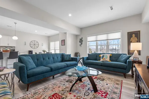 165 Lakeside Road 8, West Milford, NJ 07421