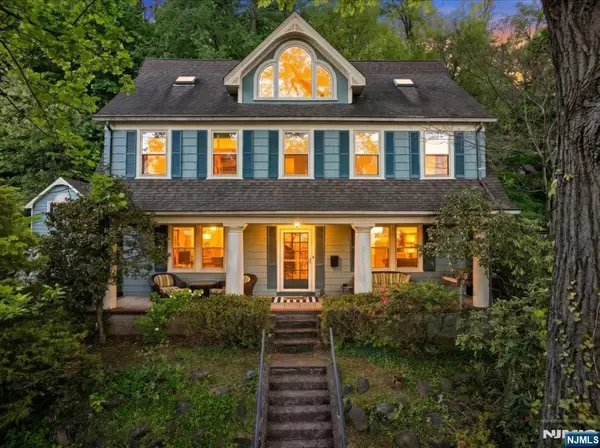 52 Warfield Street, Montclair, NJ 07043