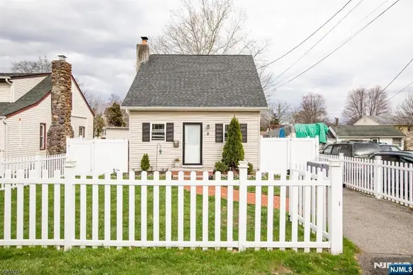 8 Navajo Avenue, Par-troy Hills Twp., NJ 07034