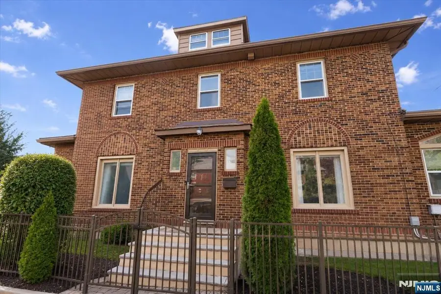 540 Highridge Avenue, Cliffside Park, NJ 07010 - #3