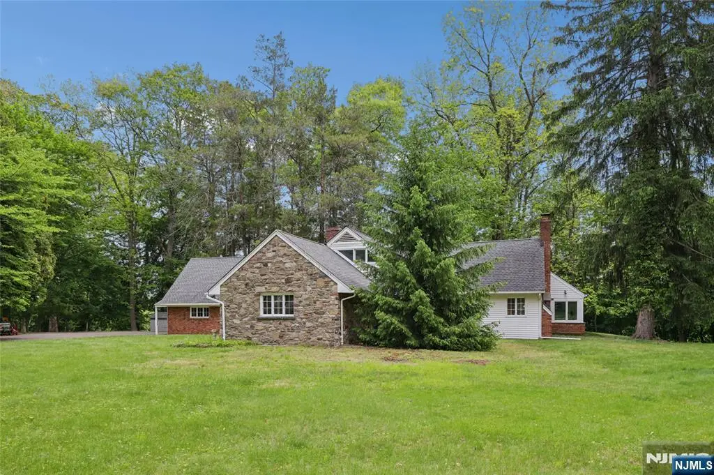 25 Carnot Avenue, Woodcliff Lake, NJ 07677 - #1