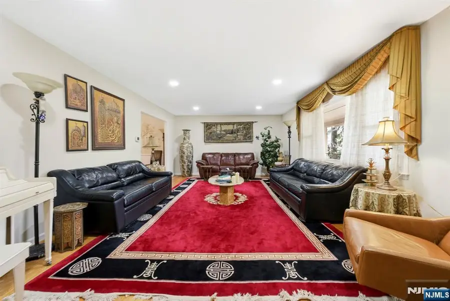 14 Hepworth Place, West Orange, NJ 07052 - #3