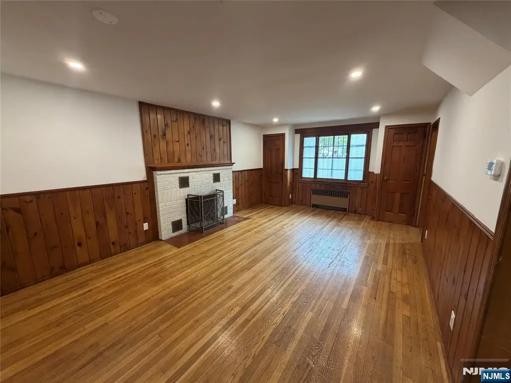 323 Bridge Plaza, Fort Lee, NJ 07024 - #1