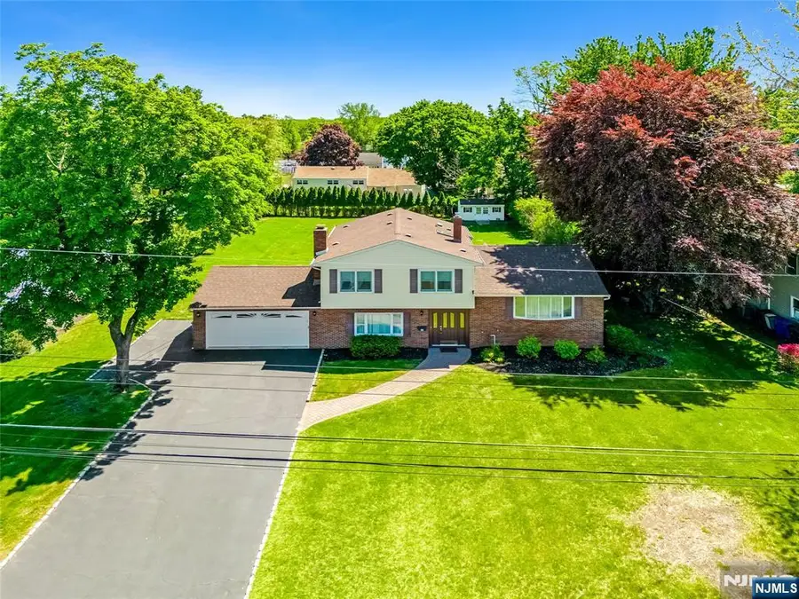 23 Slingerland Avenue, Pequannock, NJ 07440 - #2