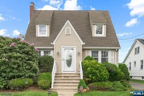 9 Saint Charles Avenue, West Caldwell, NJ 07006