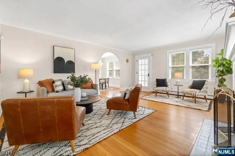 9 Saint Charles Avenue, West Caldwell, NJ 07006 - #3