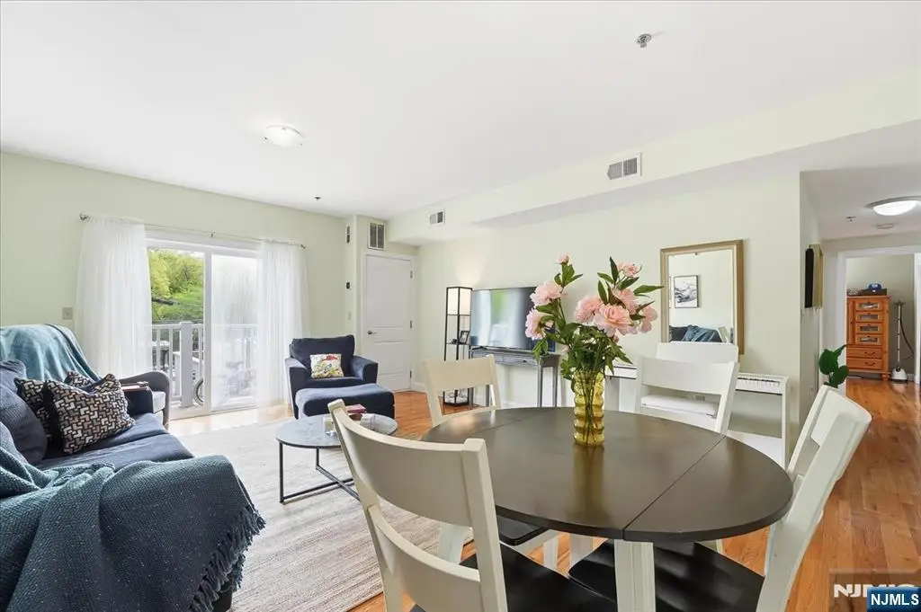 902 N 5th Street 207, Newark, NJ 07107 - #1
