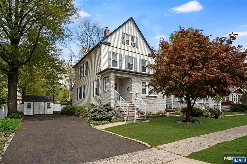 21 Grant Avenue, Roselle Park, NJ 07204 - #1