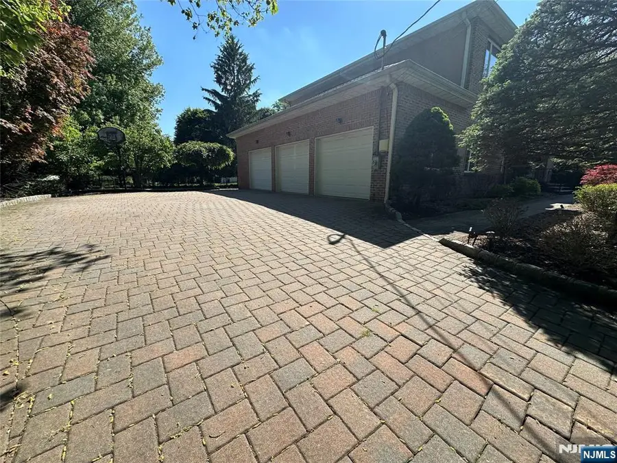 604 Grandview Terrace, Franklin Lakes, NJ 07417 - #3
