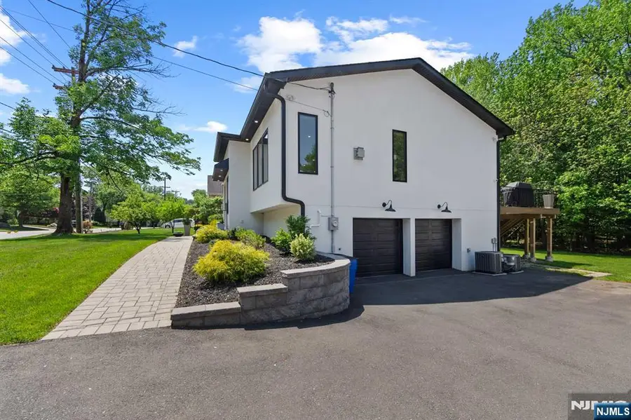 284 Castle Drive, Englewood Cliffs, NJ 07632 - #3