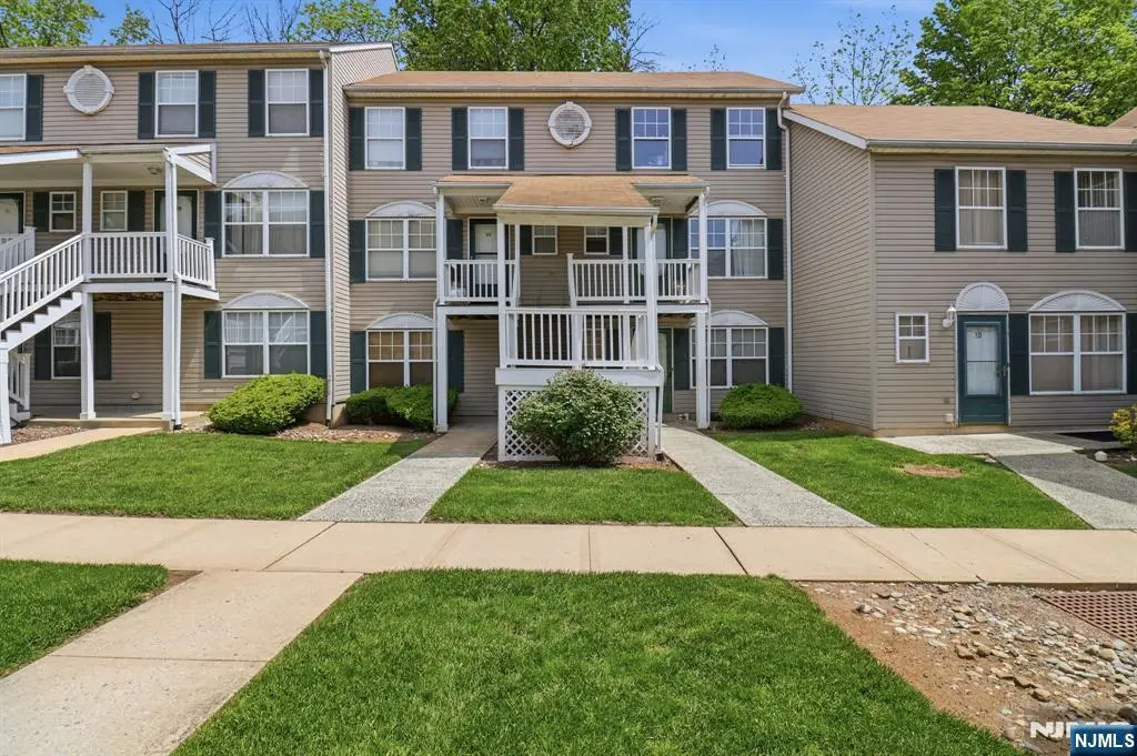 239-40 Th Street C0032, Irvington, NJ 07111 - #1