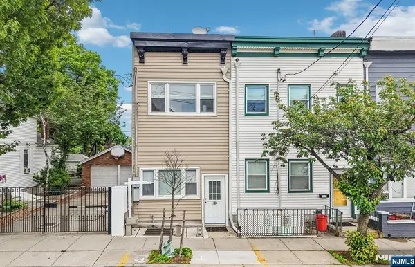 90A Hackensack Plank Road, Weehawken, NJ 07086