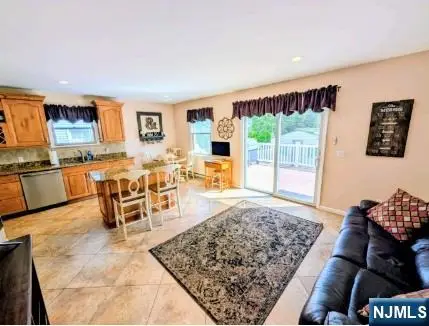 121 Highland Place, Ridgefield Park, NJ 07660 - #3