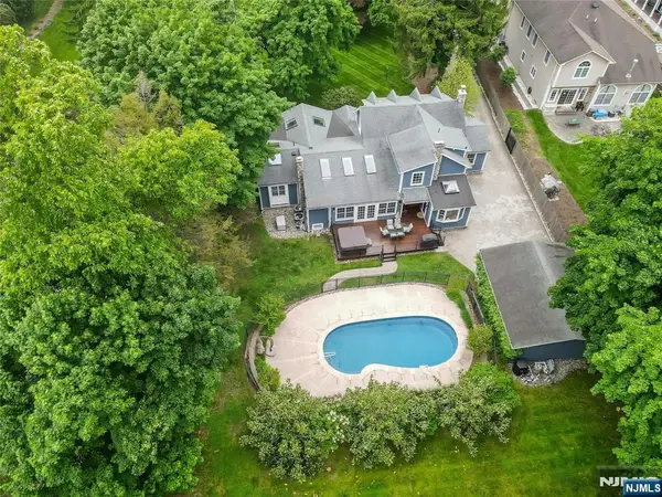283 Summit Street, Norwood, NJ 07648