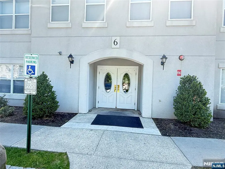 608 Brittany Drive 608, Wayne, NJ 07470 - #2
