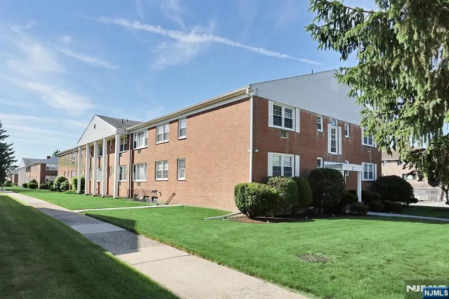 565 Grove Street D-16, Clifton, NJ 07013 - #3