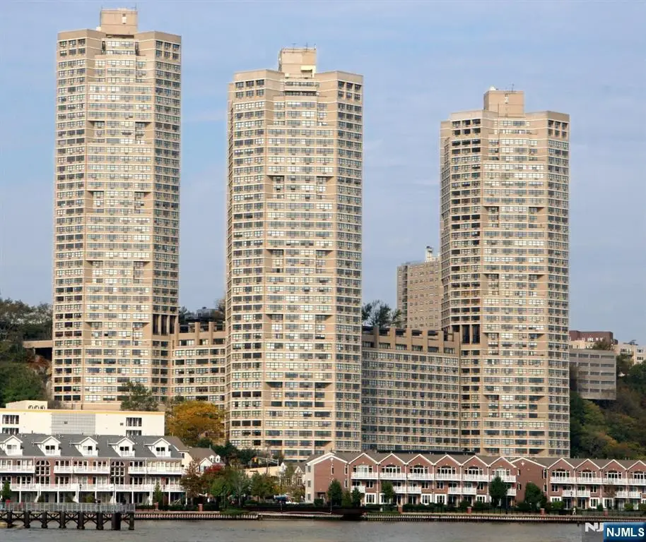 7000 Kennedy Boulevard 25F, Guttenberg, NJ 07093 - #1