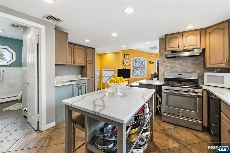 72 Forest Avenue, Hawthorne, NJ 07506 - #3
