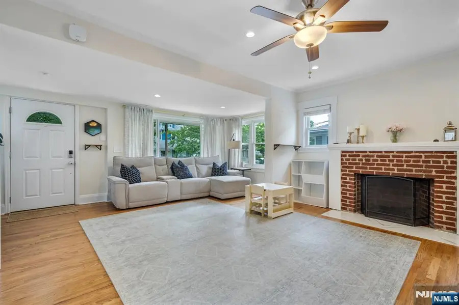 6 Pershing Court, Ridgefield Park, NJ 07660 - #2