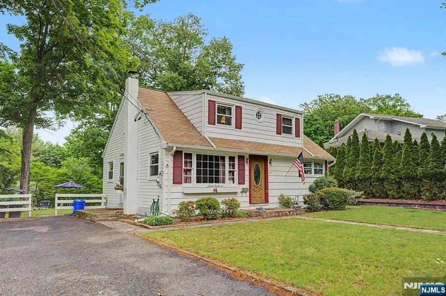 40 Dacotah Avenue, Oakland, NJ 07436 - #3