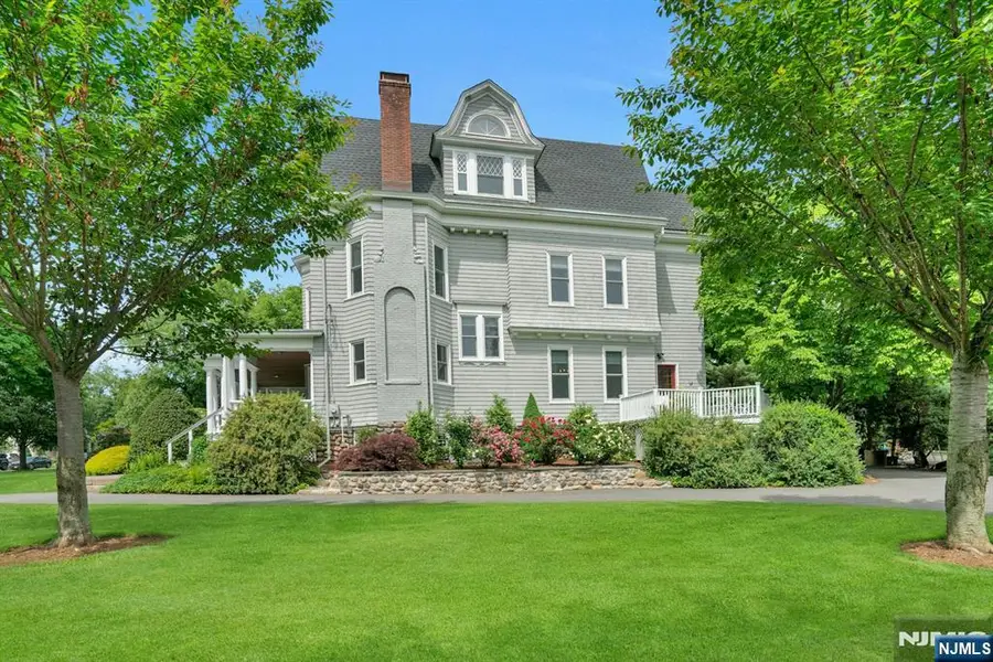 141 W End Avenue, Ridgewood, NJ 07450 - #2