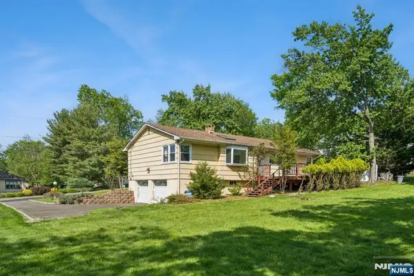 12 Clover Court, Cedar Grove, NJ 07009