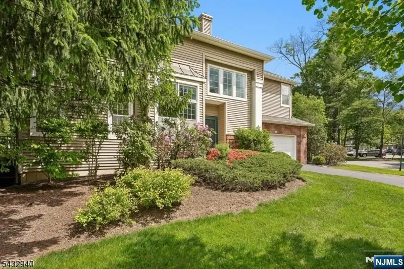 32 Kent Drive C0148, Roseland, NJ 07068 - #3