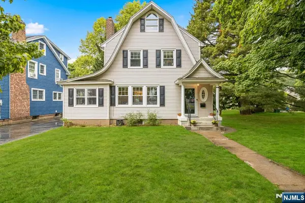 108 Rock Road, Glen Rock, NJ 07452