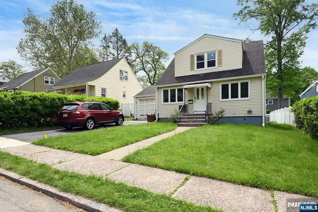 28 Livingston Place, Teaneck, NJ 07666 - #1