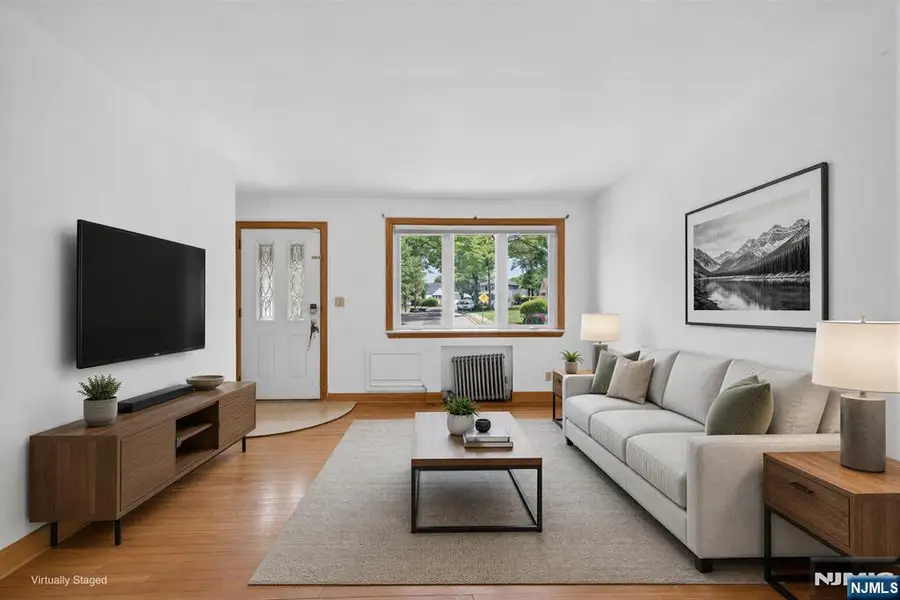 28 Livingston Place, Teaneck, NJ 07666 - #3