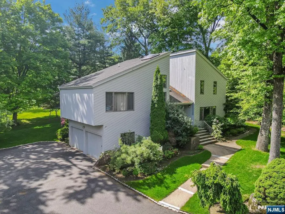 18 Mission Way, Tenafly, NJ 07670 - #1
