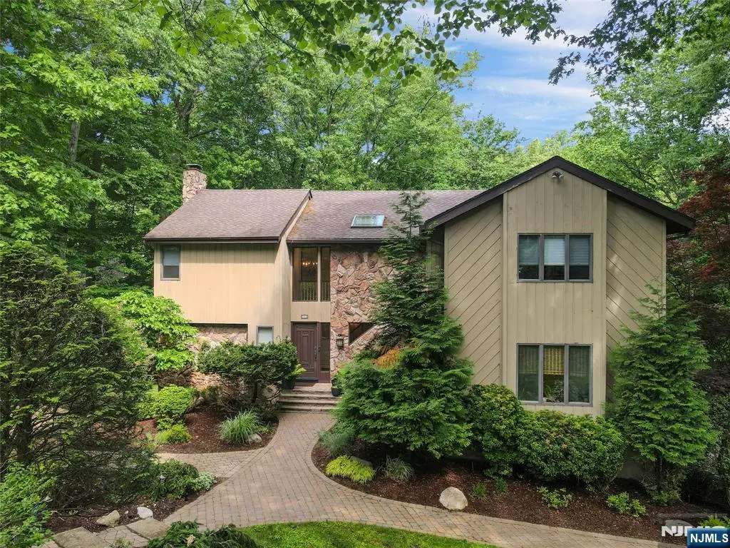 364 Canterbury Lane, Wyckoff, NJ 07481 - #1