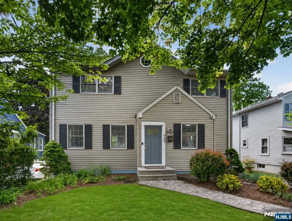 538 Coolidge Place, Paramus, NJ 07652 - #1