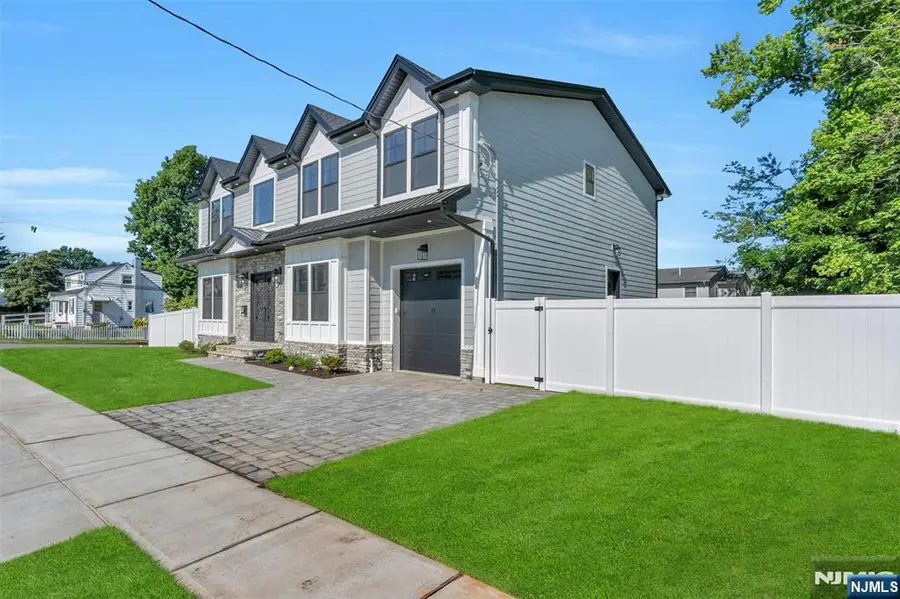 66 Westview Drive, Bergenfield, NJ 07621 - #3
