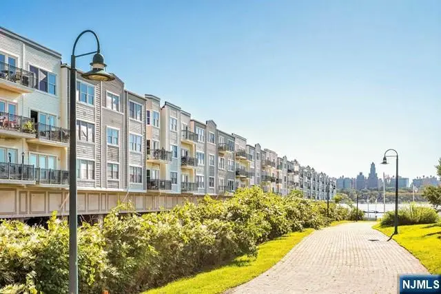 331 Promenade, Edgewater, NJ 07020 - #2