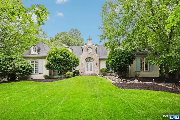 505 Timberline Drive, Franklin Lakes, NJ 07417